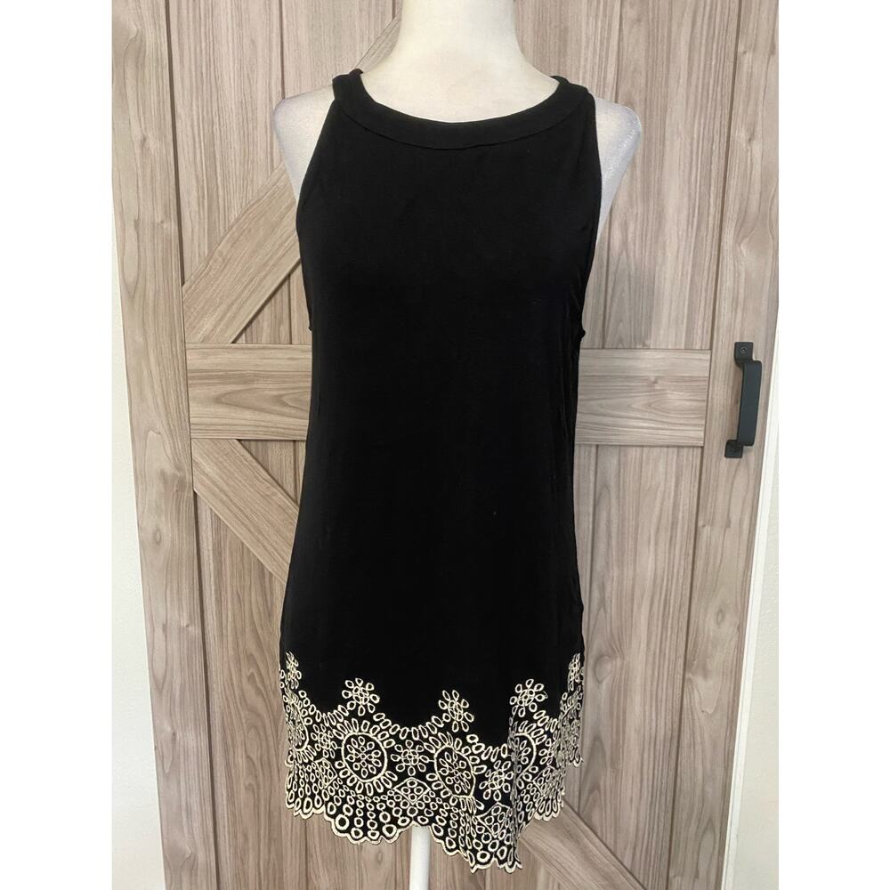 Adrianna Papell Small black with cream top